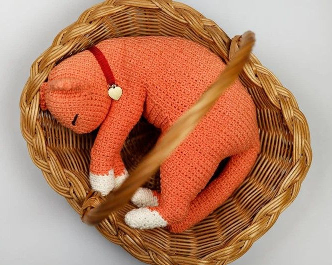 Dreaming Cat Crochet Pattern