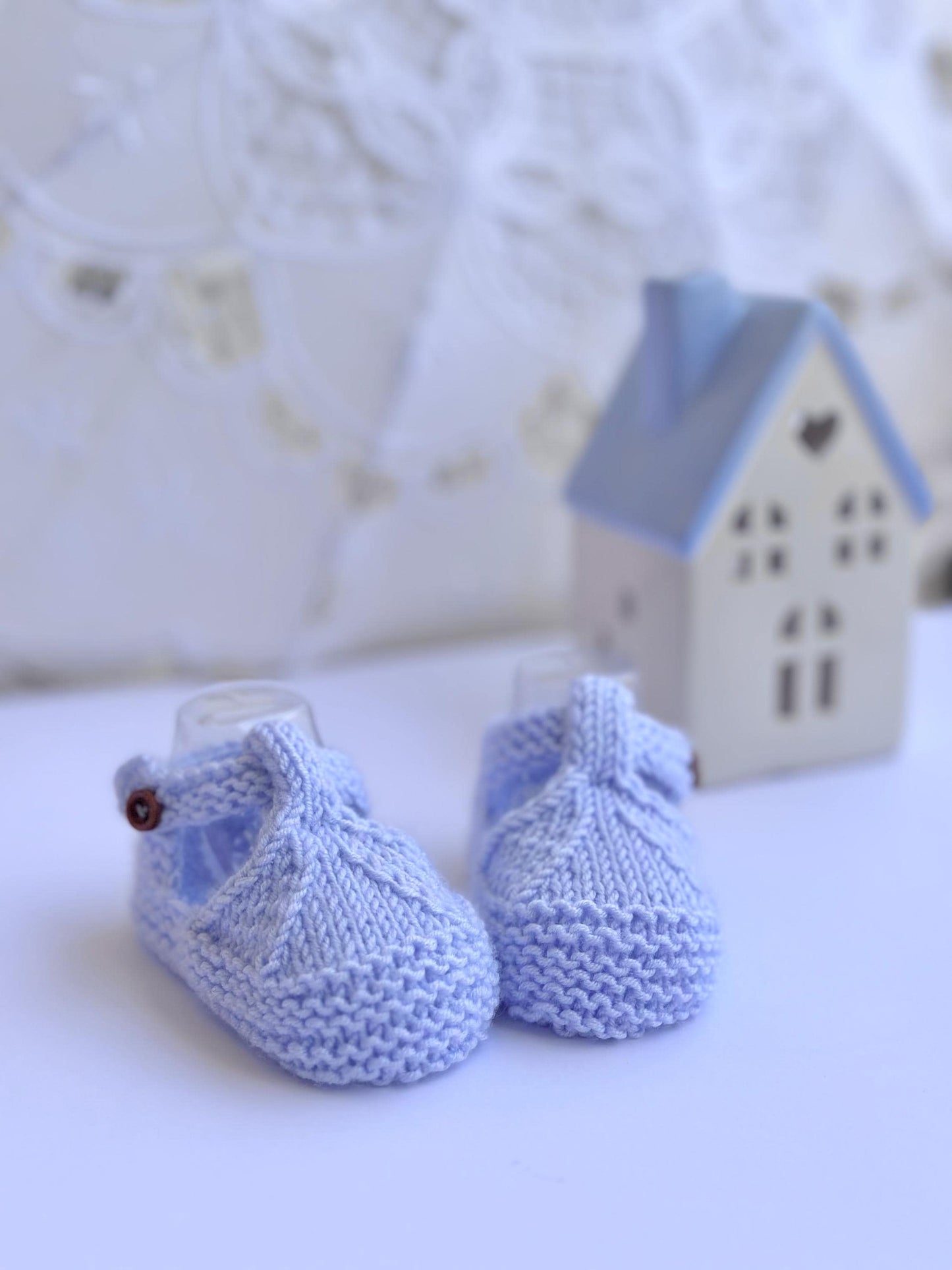 Seamless Baby Booties Knitting Pattern