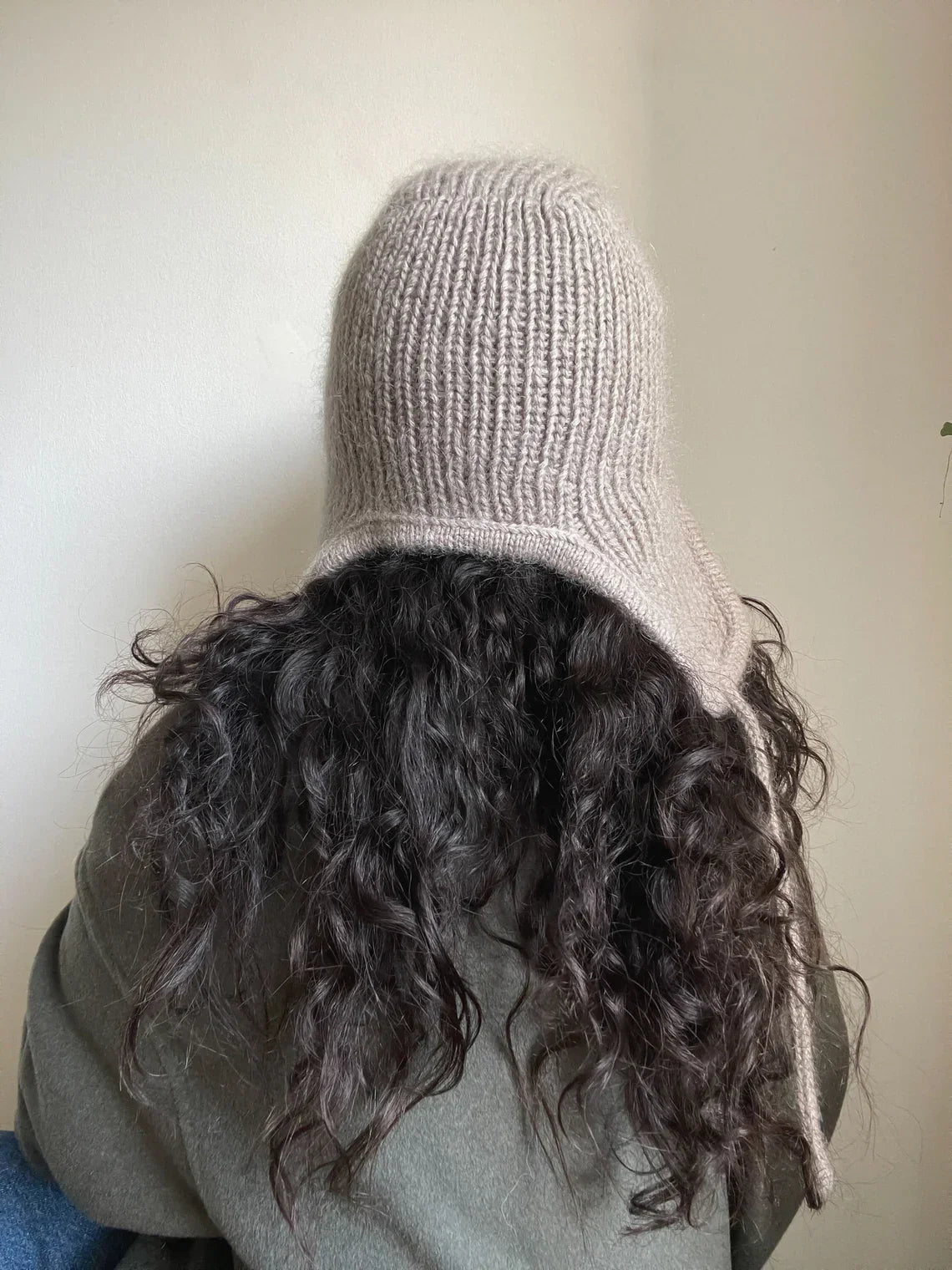 The Basset Hat Knitting Pattern