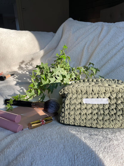 The Crochet Makeup bag Pattern