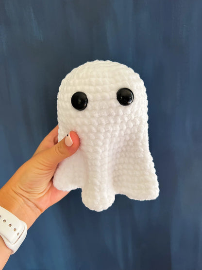 Flowy Ghost Amigurumi Crochet Pattern