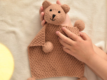 Bear Baby comforter KNITTING PATTERN