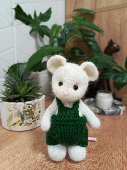 Mouse knitting pattern