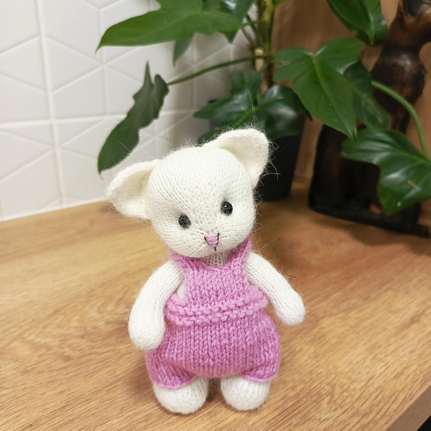 Pretty Kitten Knitting Pattern