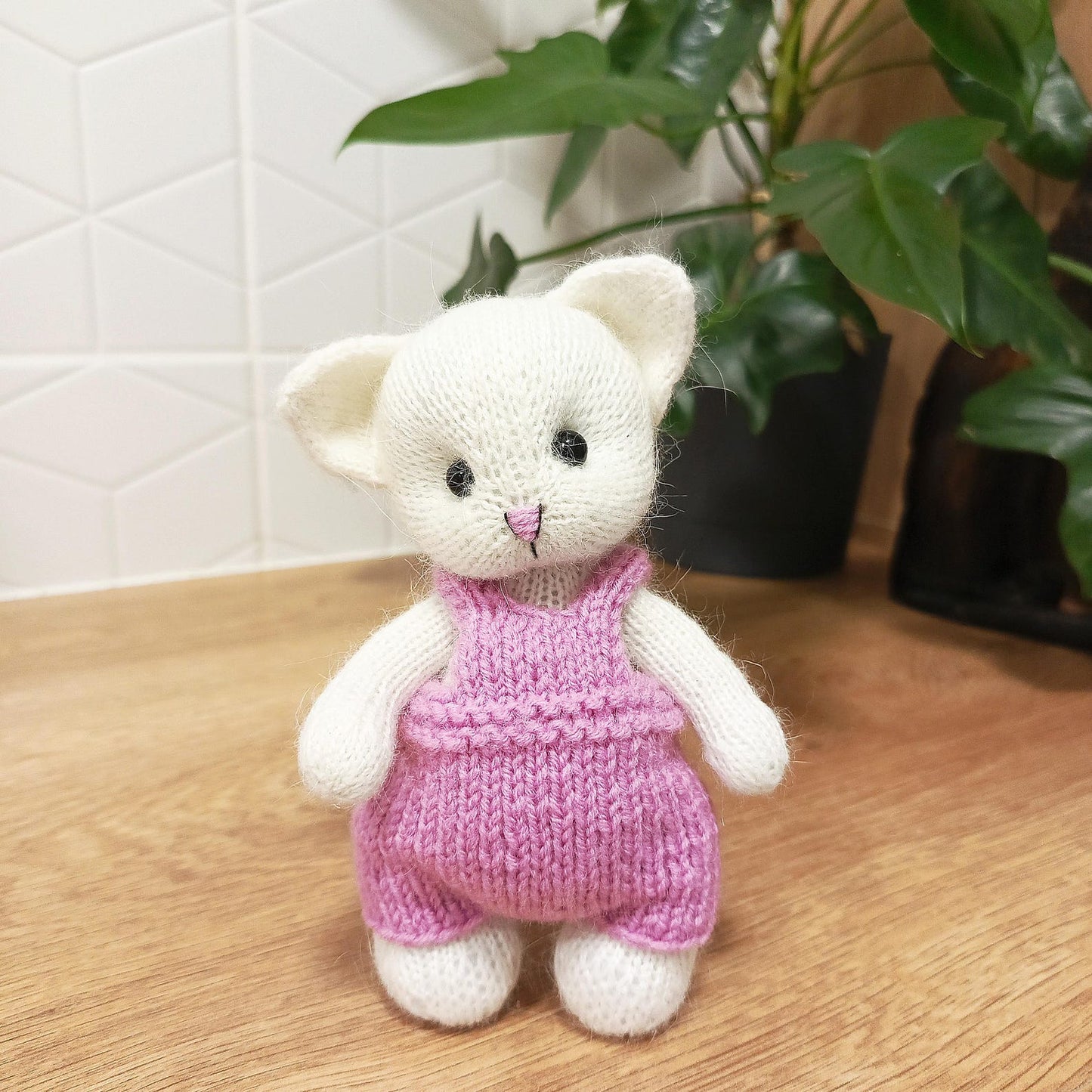Pretty Kitten Knitting Pattern