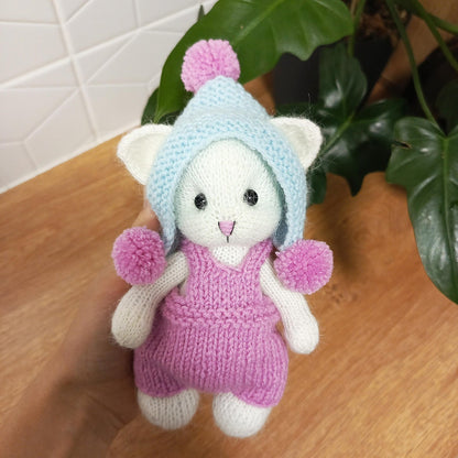 Pretty Kitten Knitting Pattern