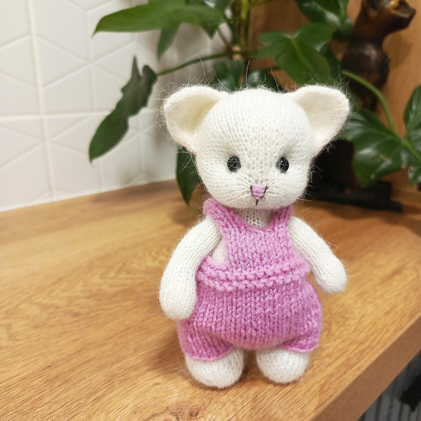 Pretty Kitten Knitting Pattern