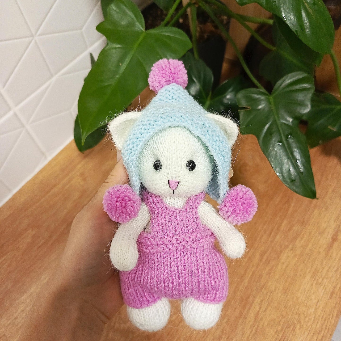 Pretty Kitten Knitting Pattern