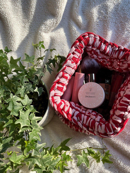 The Crochet Makeup bag Pattern