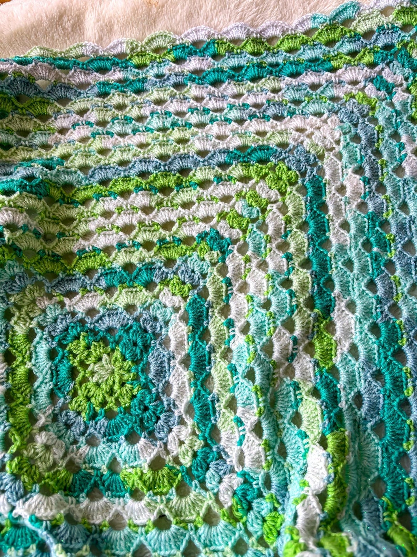 Easy Shell Blanket Crochet Pattern